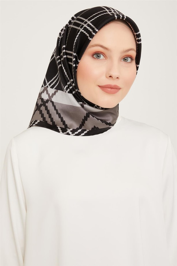 Armine Sura İpek Eşarp 23Ka9040 05