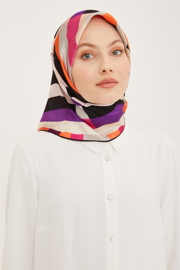 Armine Sura İpek Eşarp 23Ya8963 01