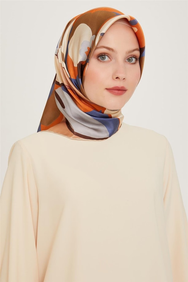 Armine Çiçek Desenli Sura Saf İpek Eşarp 9200D 50 33