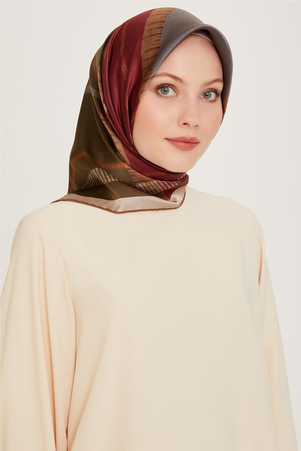 Armine Geometrik Desenli Twill Saf İpek Eşarp 9206D 07