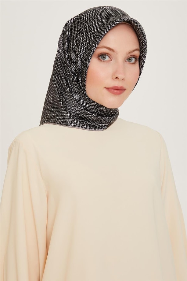 Armine Klasik Desenli Sura Saf İpek Eşarp 9210D 03