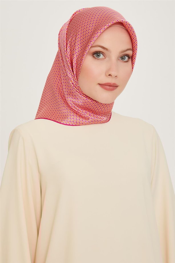 Armine Klasik Desenli Sura Saf İpek Eşarp 9210D 04