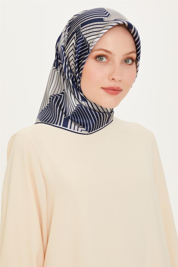 Armine Sura Saf İpek Eşarp 9218D 03