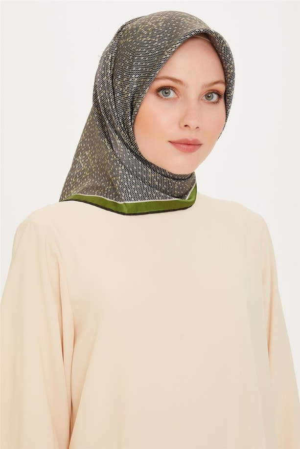 Armine Monogram Desenli Twill Saf İpek Eşarp 9228D 52