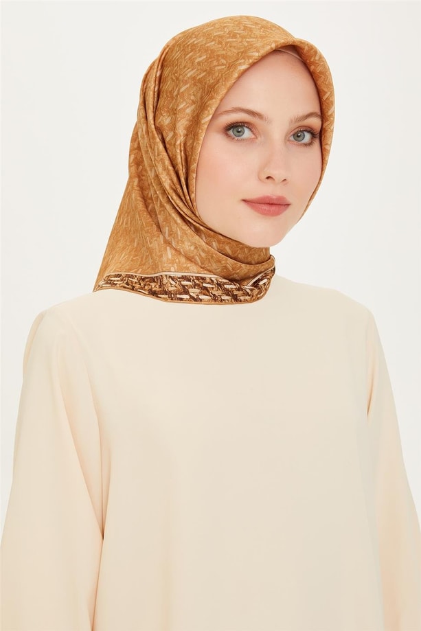 Armine Klasik Desenli Sura Saf İpek Eşarp 9230D 84 06