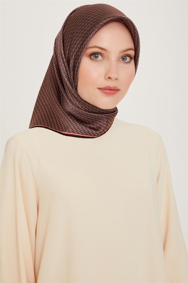 Armine Klasik Desenli Twill Saf İpek Eşarp 9250D 81