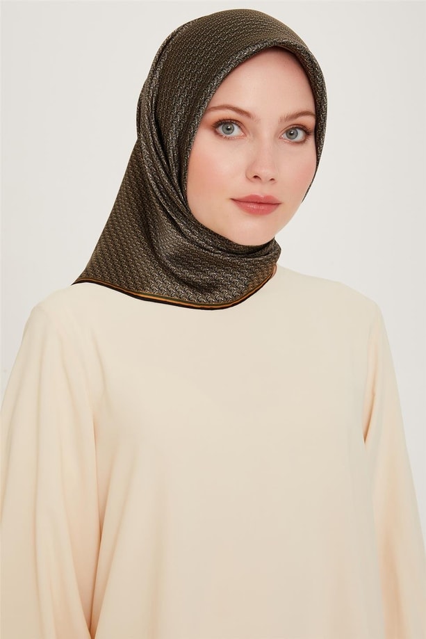 Armine Klasik Desenli Twill Saf İpek Eşarp 9250D 82