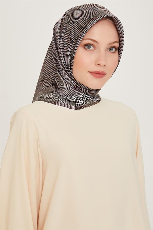 Armine Klasik Desenli Sura Saf İpek Eşarp 9252D 09