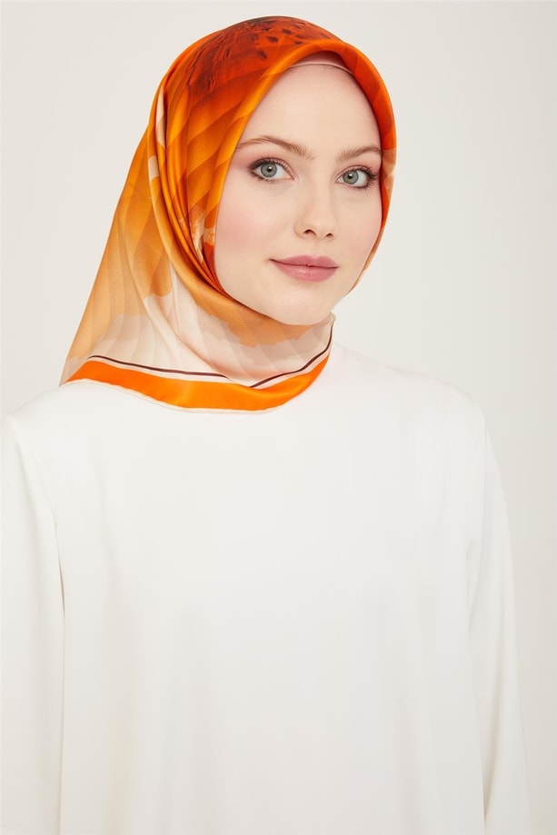 Armine Çiçek Desenli Twill İpek Eşarp 24Ya9100 87 31