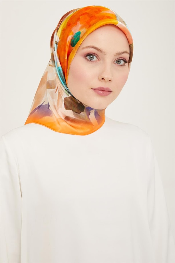Armine Çiçek Desenli Twill İpek Eşarp 24Ya9103 81 80