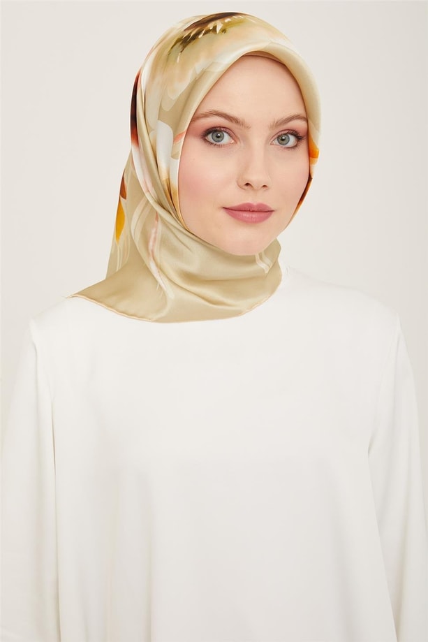Armine Çiçek Desenli Twill İpek Eşarp 24Ya9105 32 50