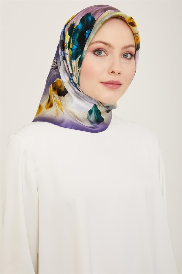 Armine Klasik Desenli Sura İpek Eşarp 24Ya9134 5 53