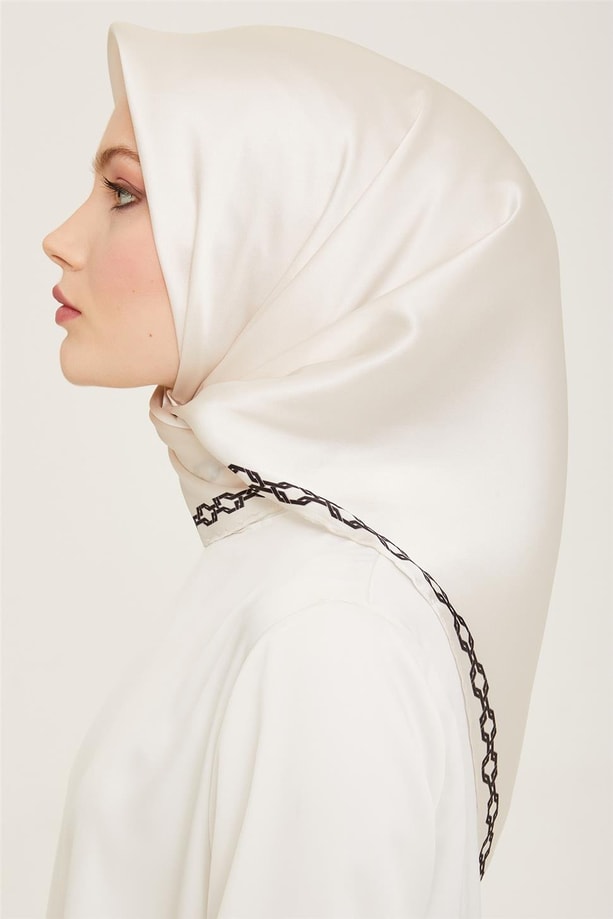 Armine Sura İpek Eşarp 24Ya9154 85