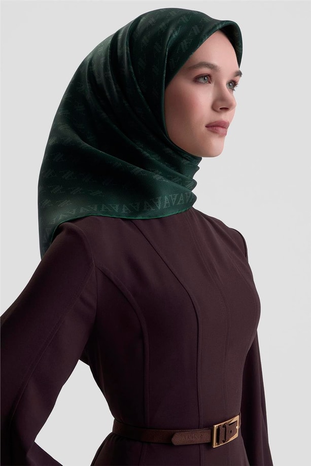 Armine Monogram Desenli Saf İpek Twill Eşarp 9412D 81