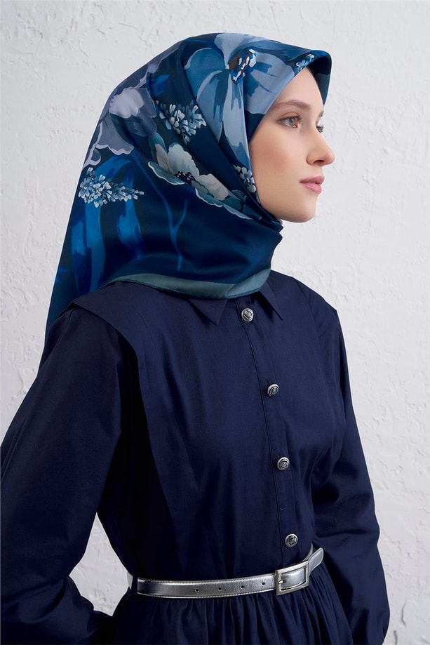 Armine Çiçek Desenli Saf İpek Twill Eşarp 9414D 52