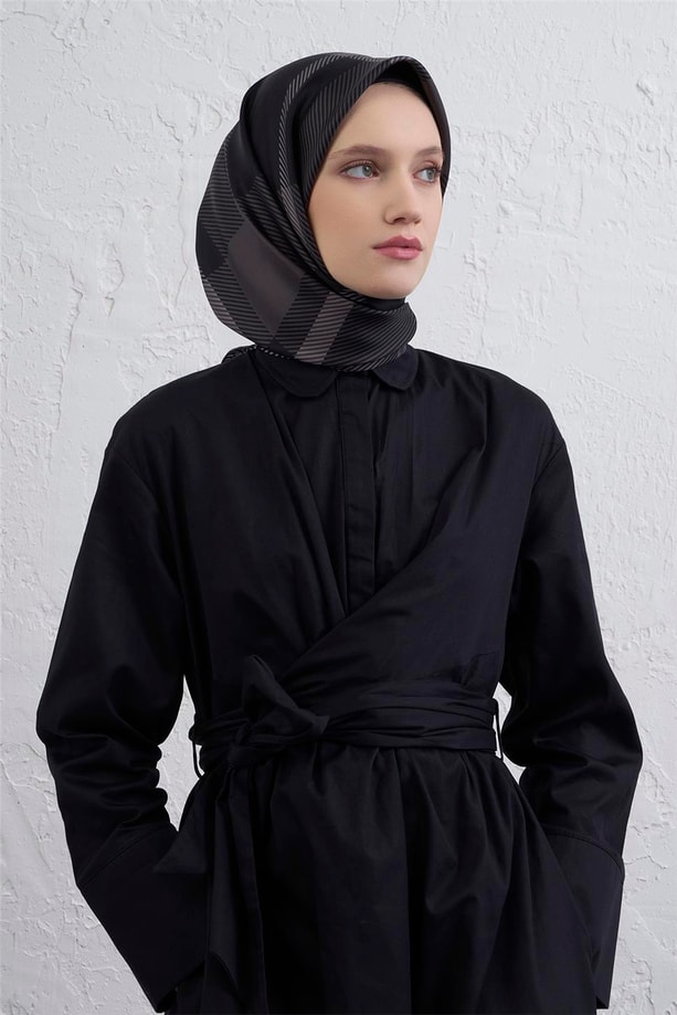 Armine Geometrik Desenli Saf İpek Twill Eşarp 9418D 81