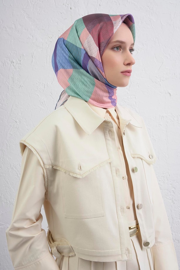 Armine Monogram Desenli Saf İpek Twill Eşarp 9429D 02