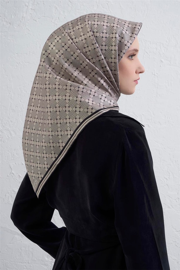 Armine Monogram Desenli Saf İpek Twill Eşarp 9440D 52
