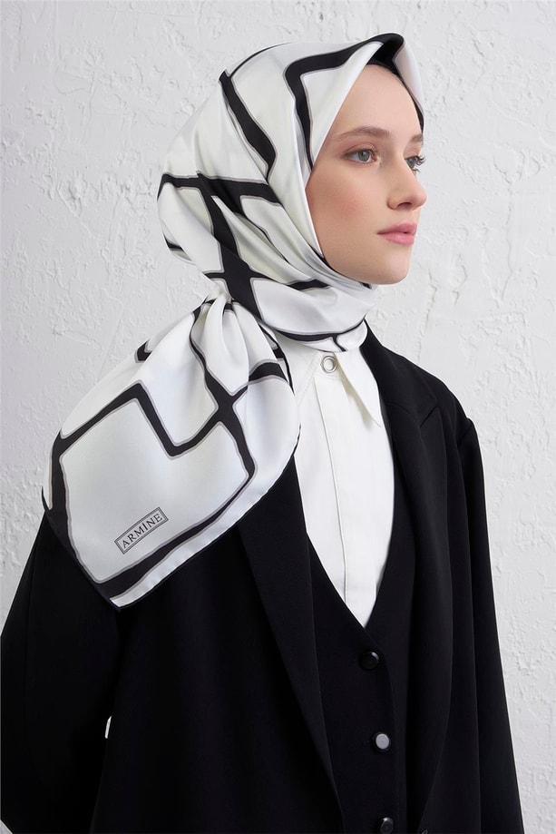 Armine Geometrik Desenli Saf İpek Twill Eşarp 9441D 01