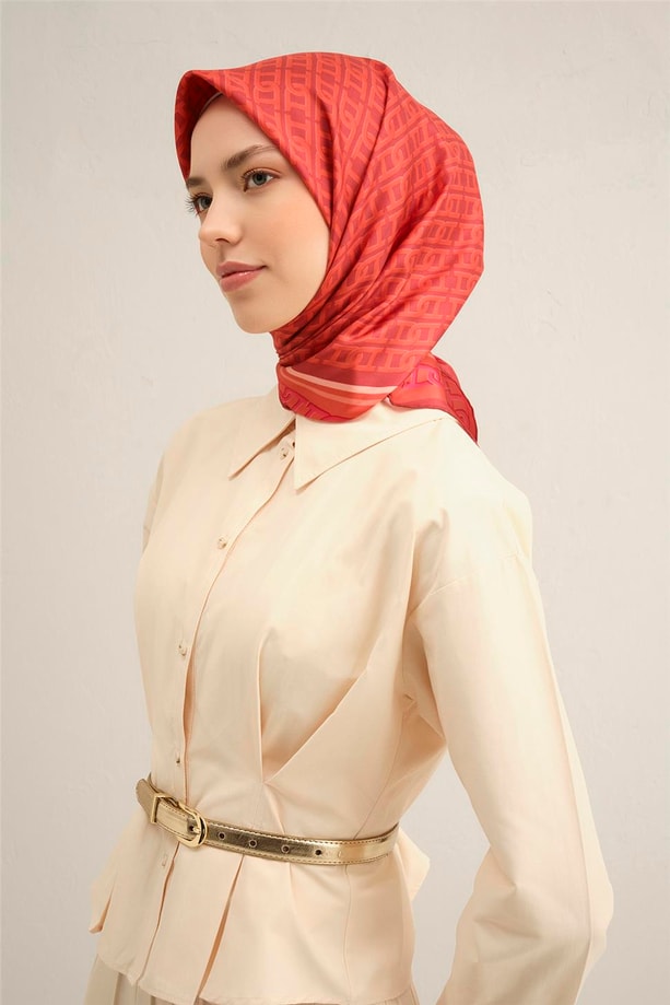 Armine Soyut Desenli Saf İpek Twill Eşarp 9301 04