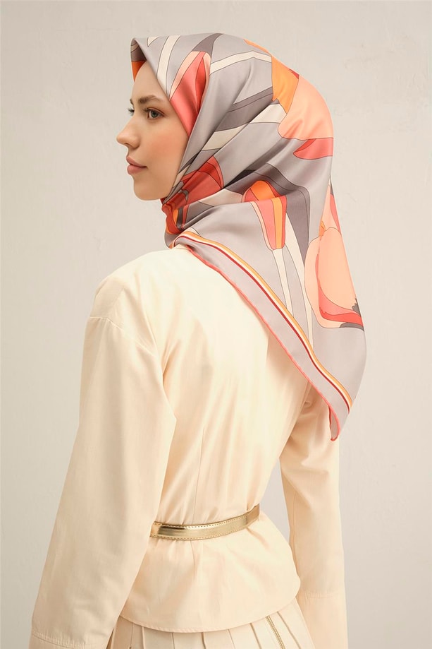 Armine Çiçek Desenli Saf İpek Twill Eşarp 9302 35