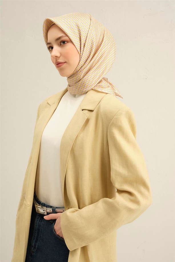 Armine Çiçek Desenli Saf İpek Twill Eşarp 9307 01