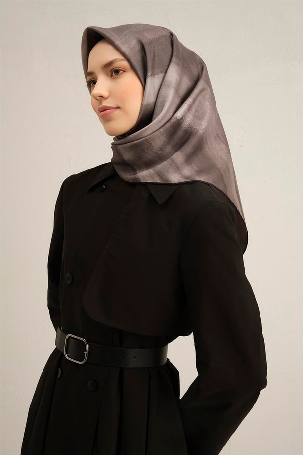 Armine Geometrik Desenli Saf İpek Twill Eşarp 9308 37