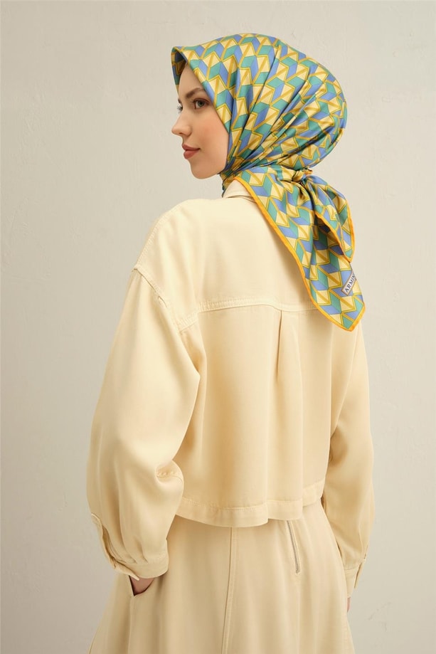 Armine Obje Desenli Saf İpek Twill Eşarp 9309 05