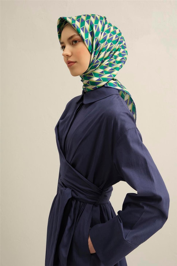 Armine Desenli Saf İpek Twill Eşarp 9309- 80