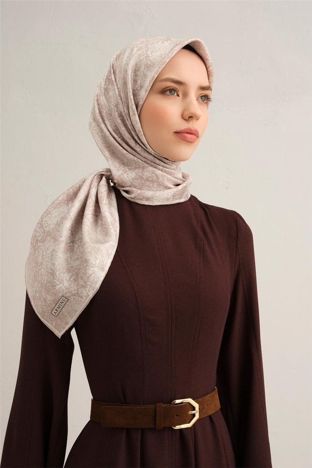 Armine Çiçek Desenli Saf İpek Twill Eşarp 9311 82
