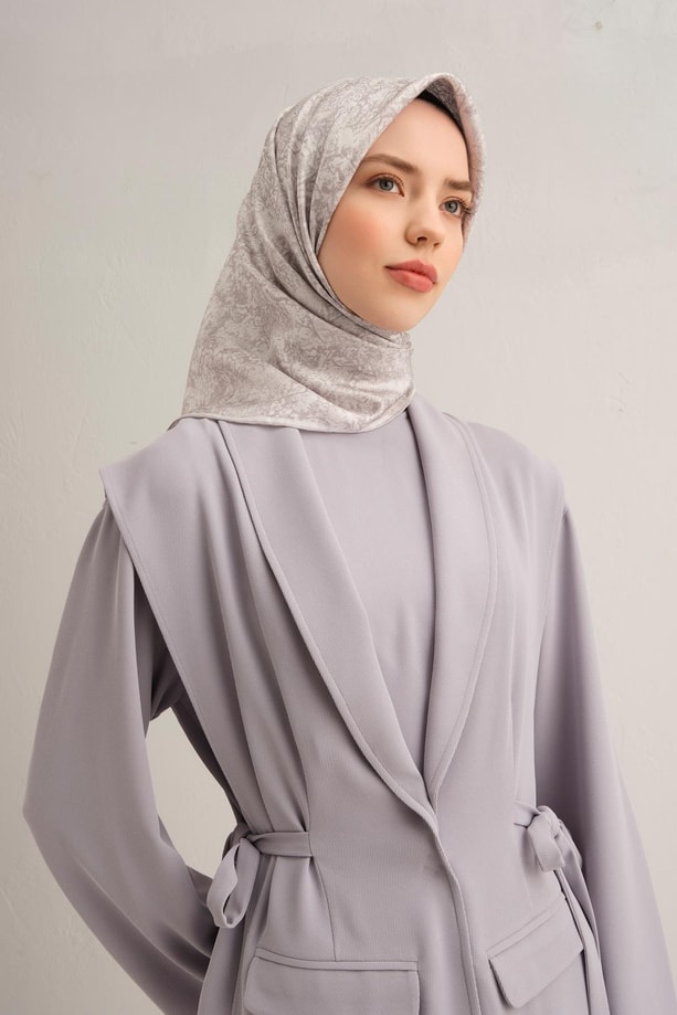 Armine Çiçek Desenli Saf İpek Sura Eşarp 9311 84
