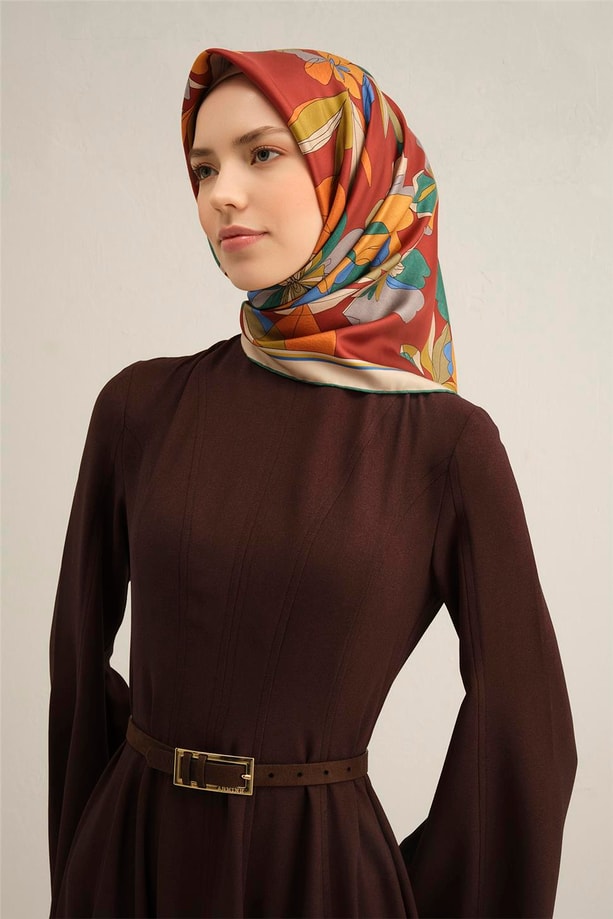 Armine Çiçek Desenli Saf İpek Twill Eşarp 9312 52