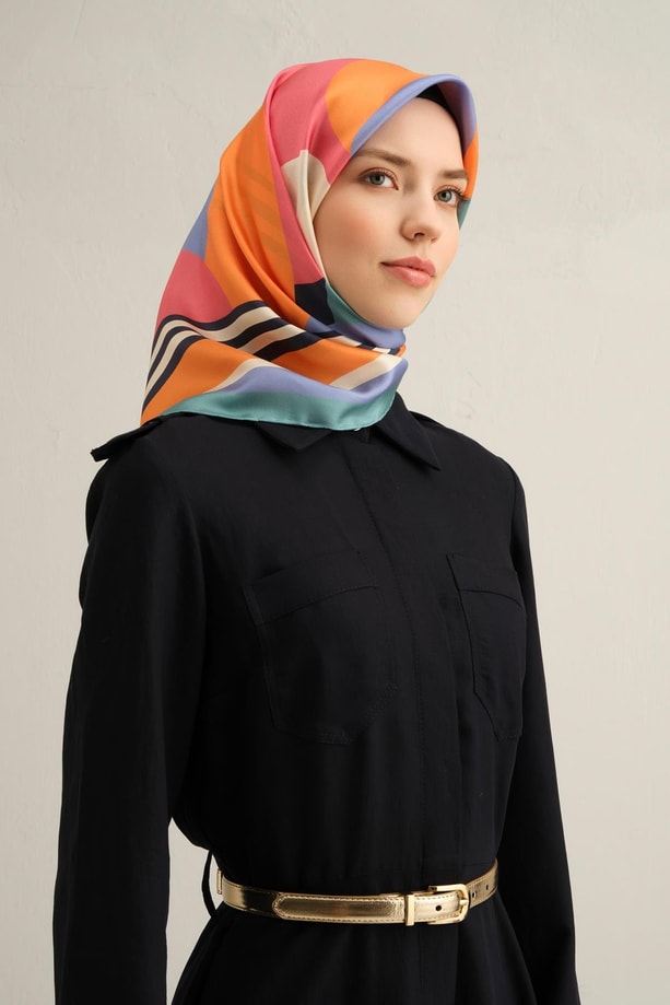 Armine Çiçek Desenli Saf İpek Twill Eşarp 9313 80