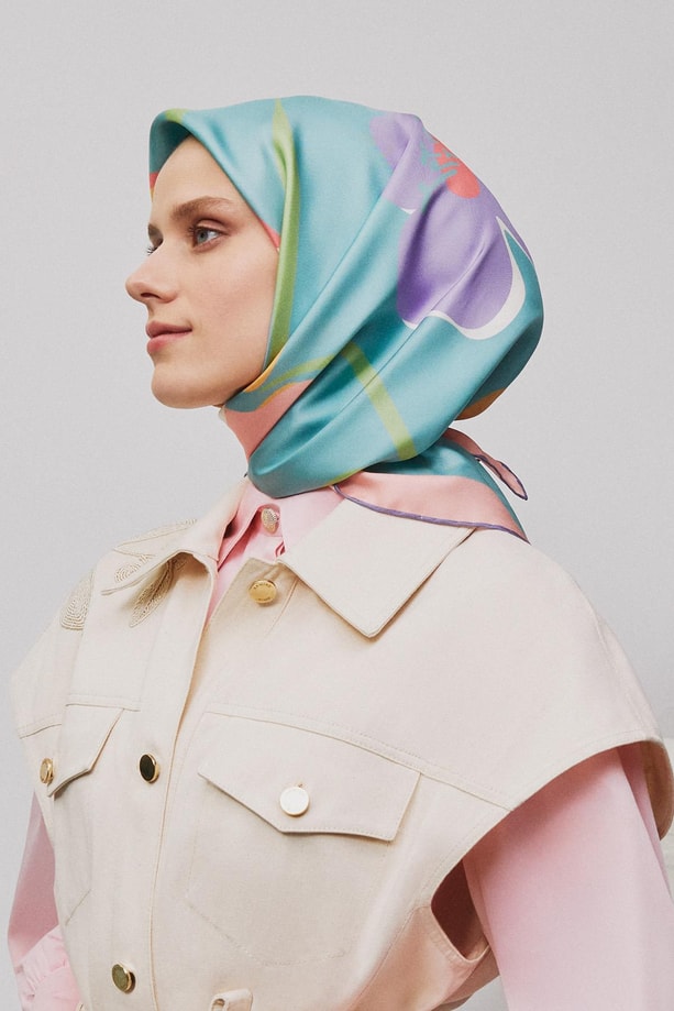 Armine Çiçek Desenli Saf İpek Twill Eşarp 9317 01