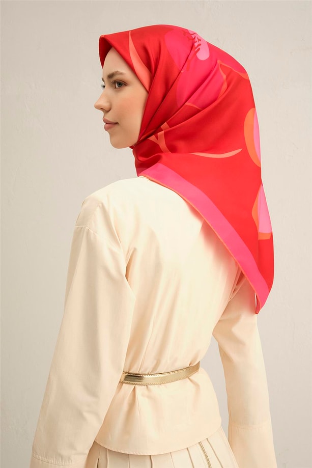 Armine Çiçek Desenli Saf İpek Twill Eşarp 9317 56