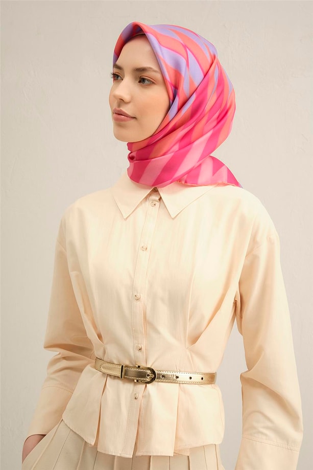 Armine Geometrik Desenli Saf İpek Twill Eşarp 9325 58