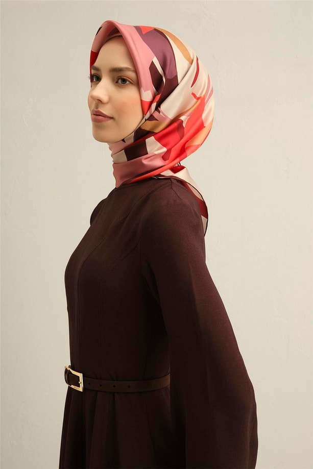 Armine Desenli Saf İpek Twill Eşarp 9328- 83