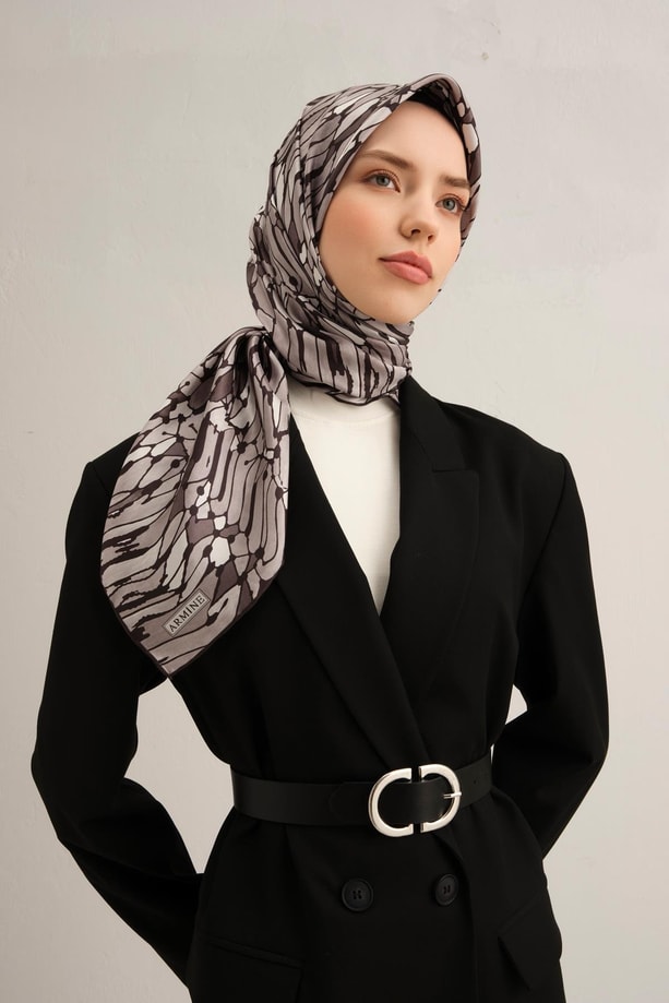 Armine Çiçek Desenli Saf İpek Twill Eşarp 9335 87