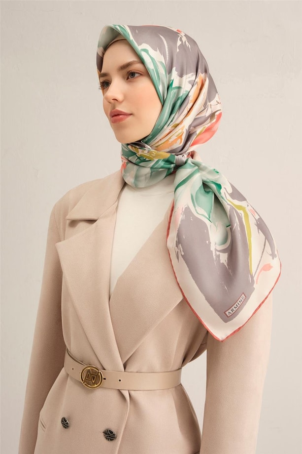 Armine Çiçek Desenli Saf İpek Twill Eşarp 9337 01