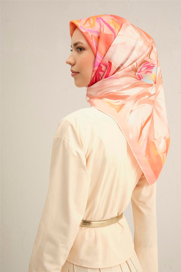 Armine Çiçek Desenli Saf İpek Twill Eşarp 9337 82