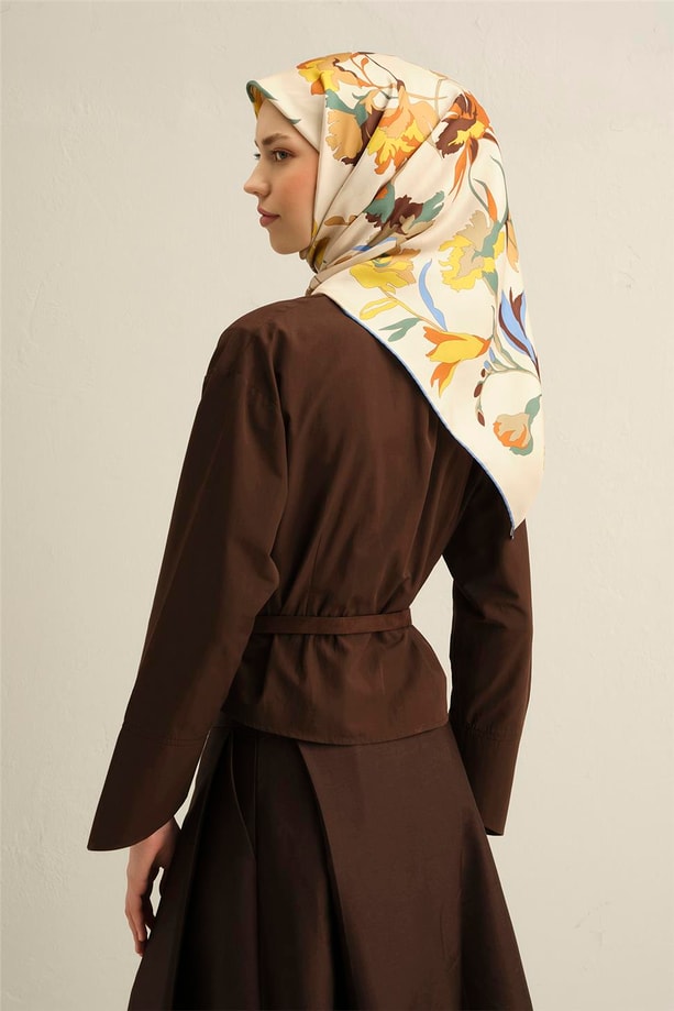 Armine Klasik Desenli İpek Sura Eşarp 9348 03