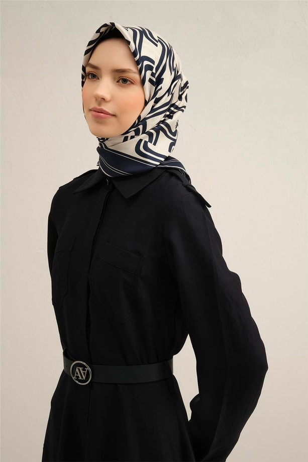 Armine Desenli Saf İpek Twill Eşarp 9343- 80
