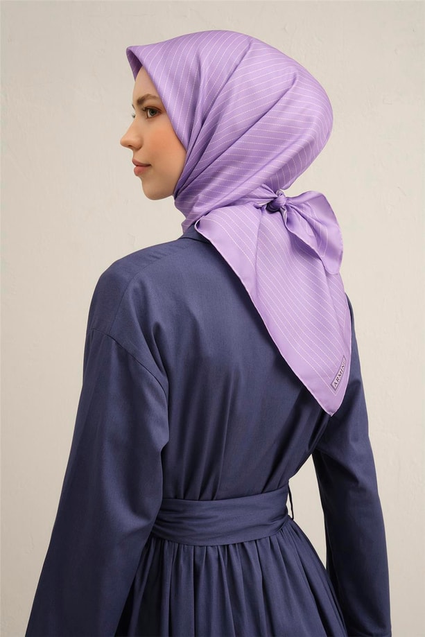 Armine Desenli Saf İpek Twill Eşarp 9348- 05