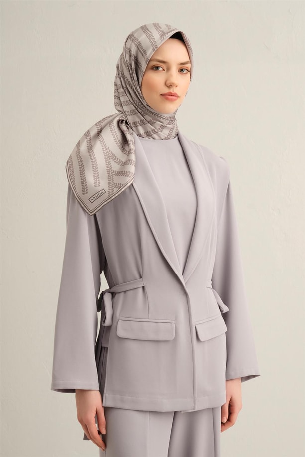 Armine Klasik Desenli Saf İpek Sura Eşarp 9351 51