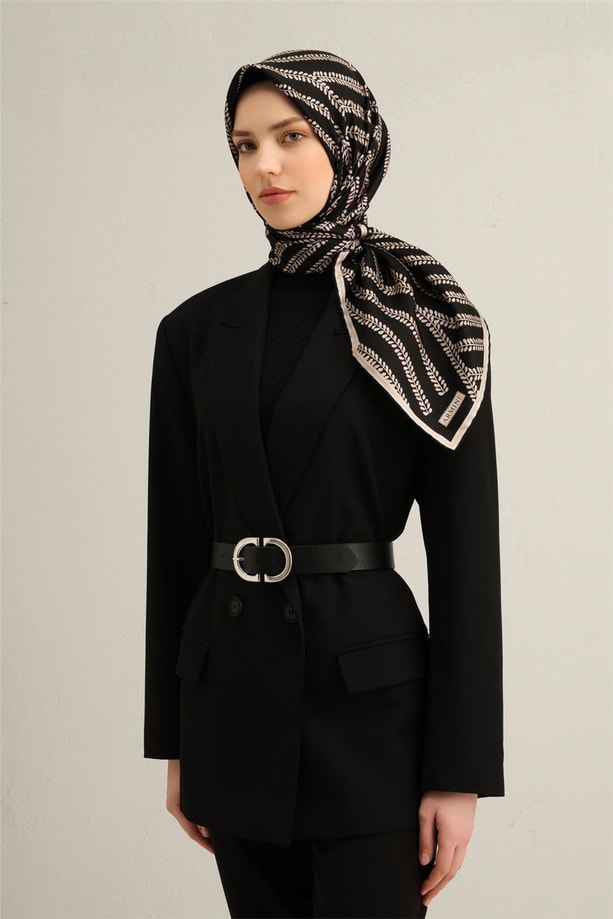 Armine Klasik Desenli Saf İpek Sura Eşarp 9351 57