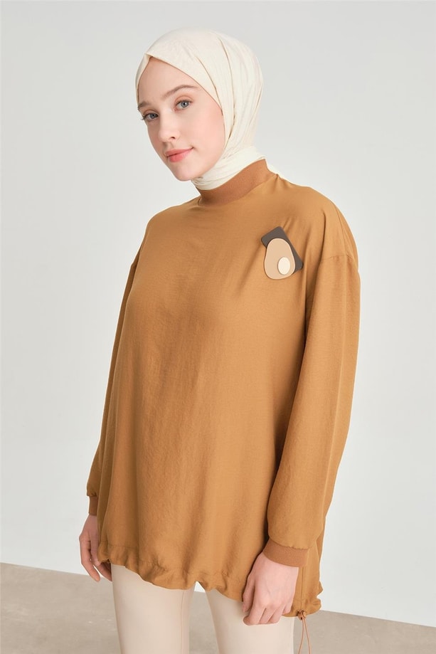 Armine Broşlu Bluz ORT3100 Çikolata