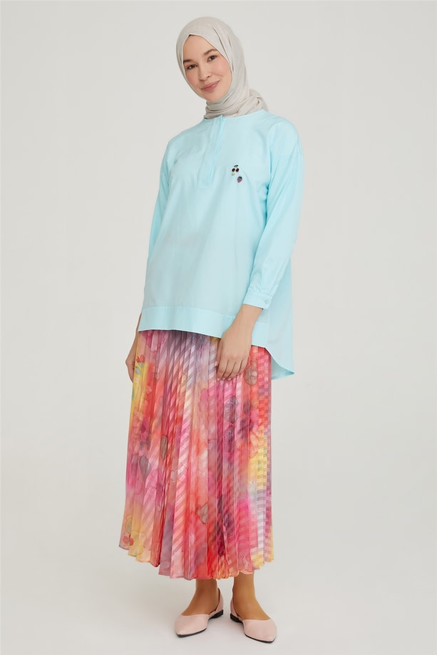 Armine Önü Patlı Broş detaylı Bluz 21Y3969 Açık Aqua