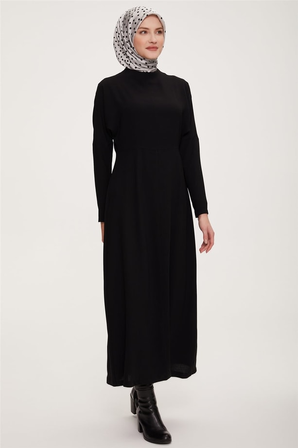 Armine Dökümlü Ve Godeli Elbise 22K9531 Siyah