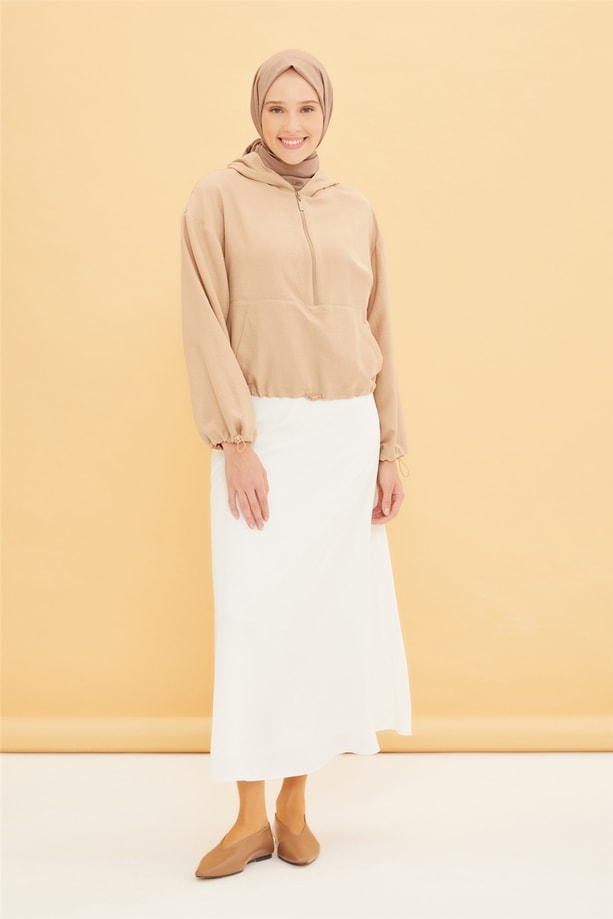 Armine Beli Ve Kolları Büzülebilen Kısa Sweatshırt 22Y3119 Kum