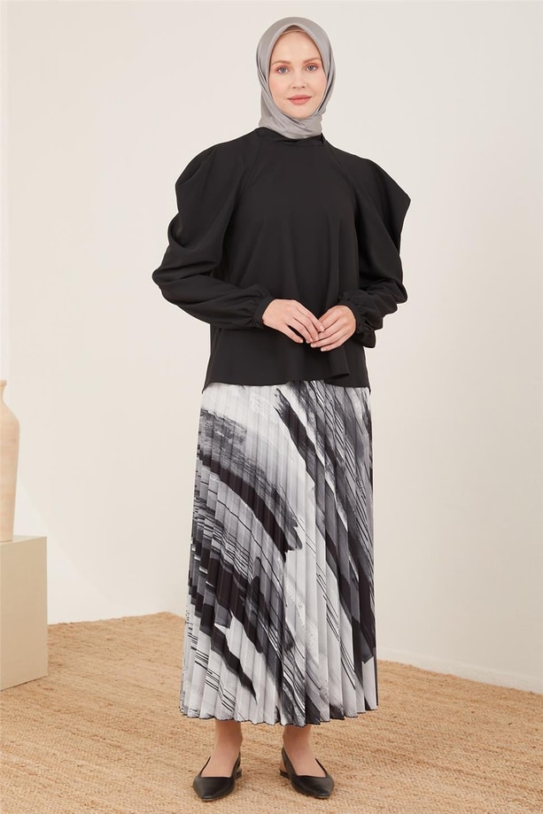 Armine Omuz Drapeli Saten Bluz 23Y3310 Siyah